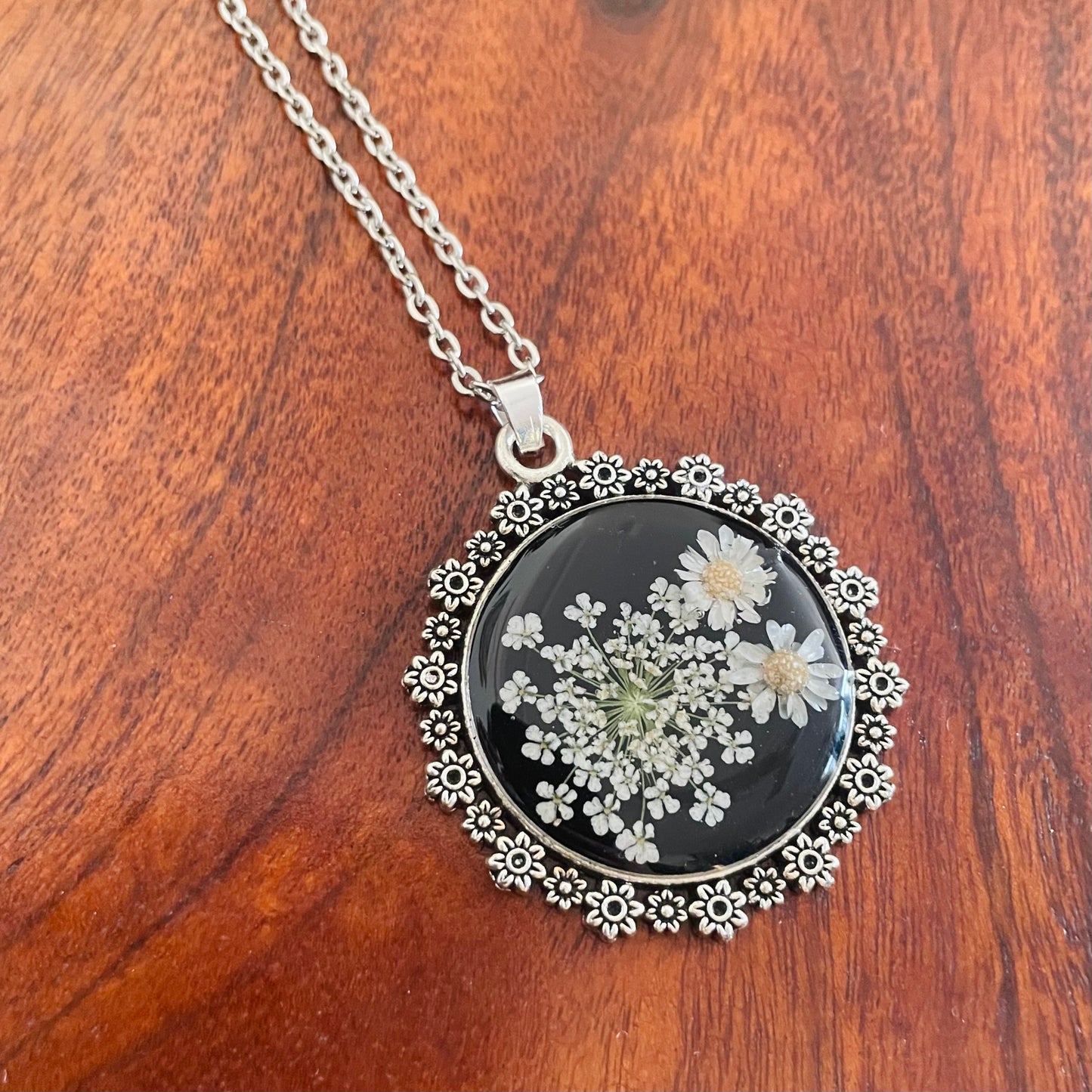 Victoria Real Flower Pendant