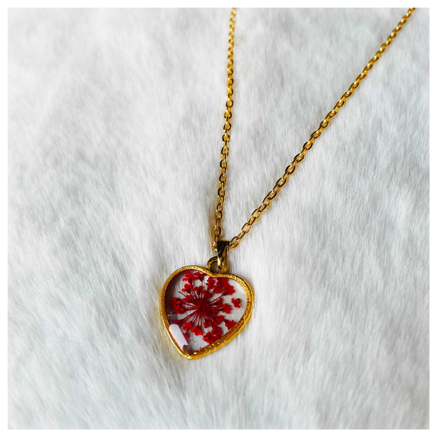 Red Heart Floral Pendant - beattrangi