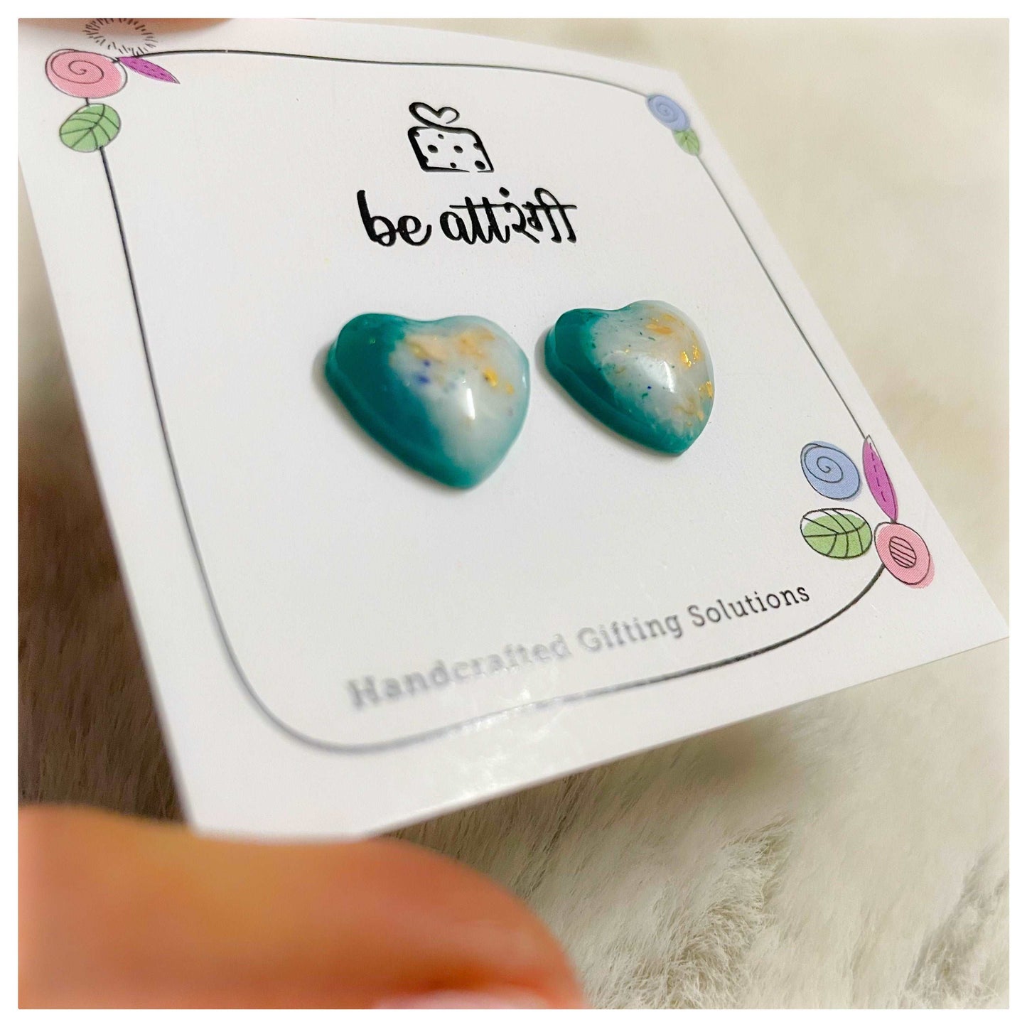 Green Textured Heart Stud Earrings - beattrangi