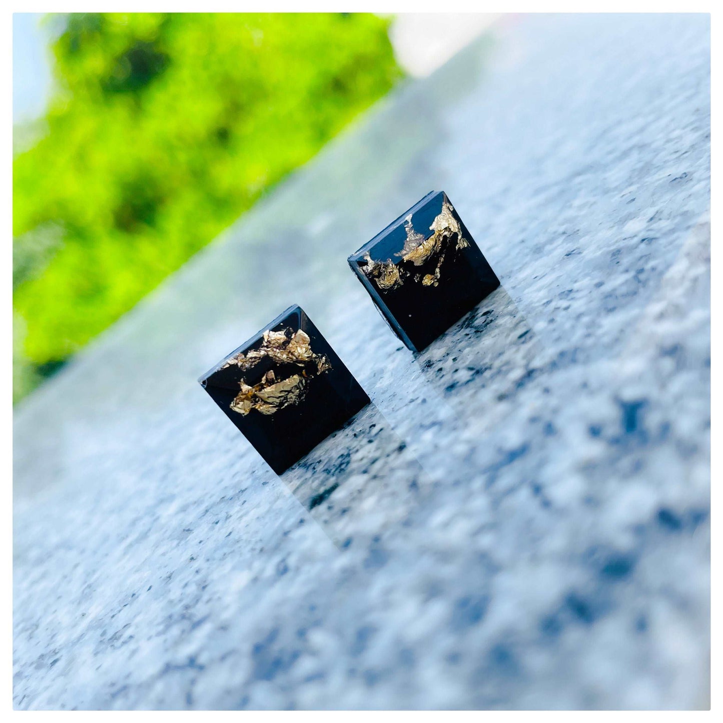 Classic Black Resin Earrings - beattrangi