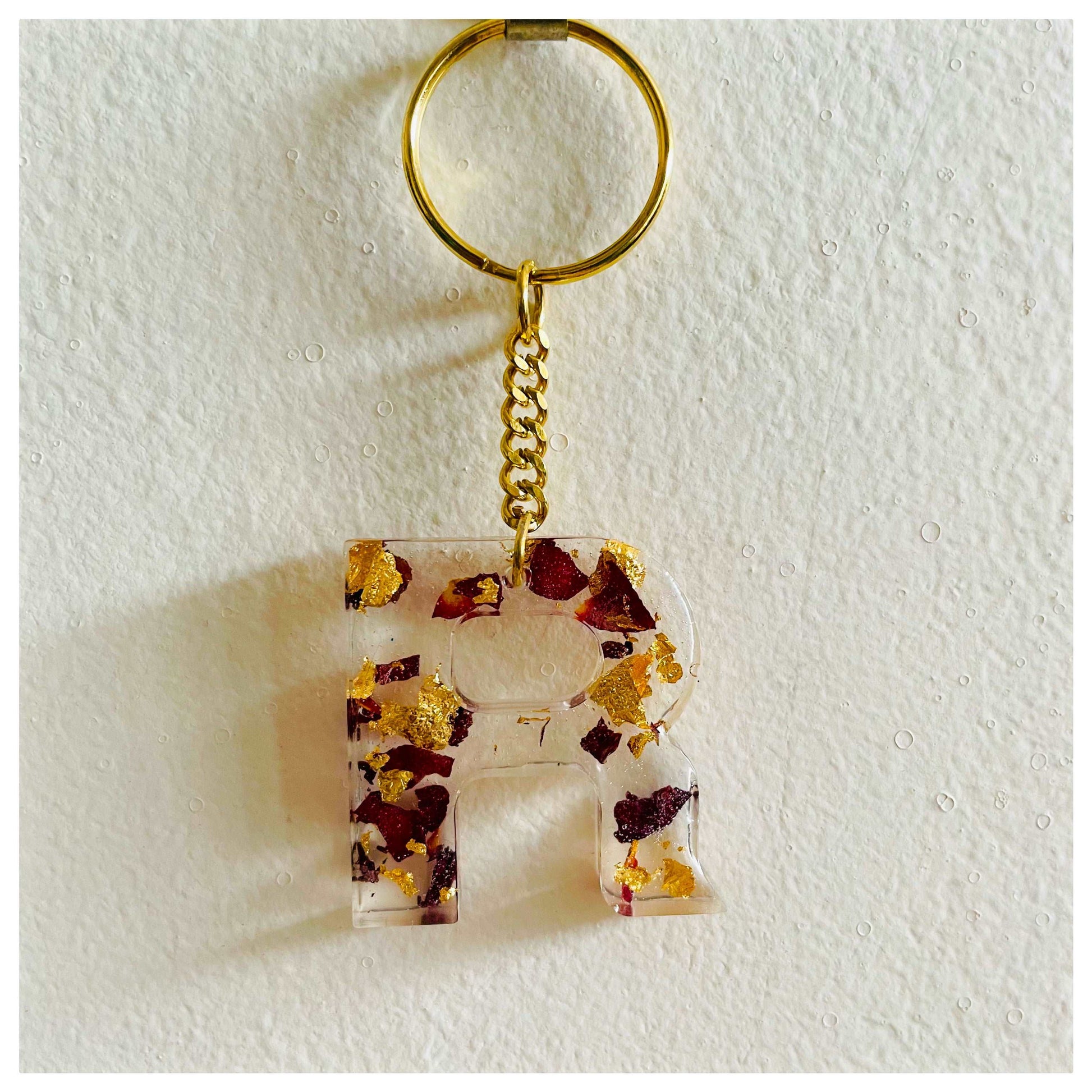 R letter keychain - beattrangi