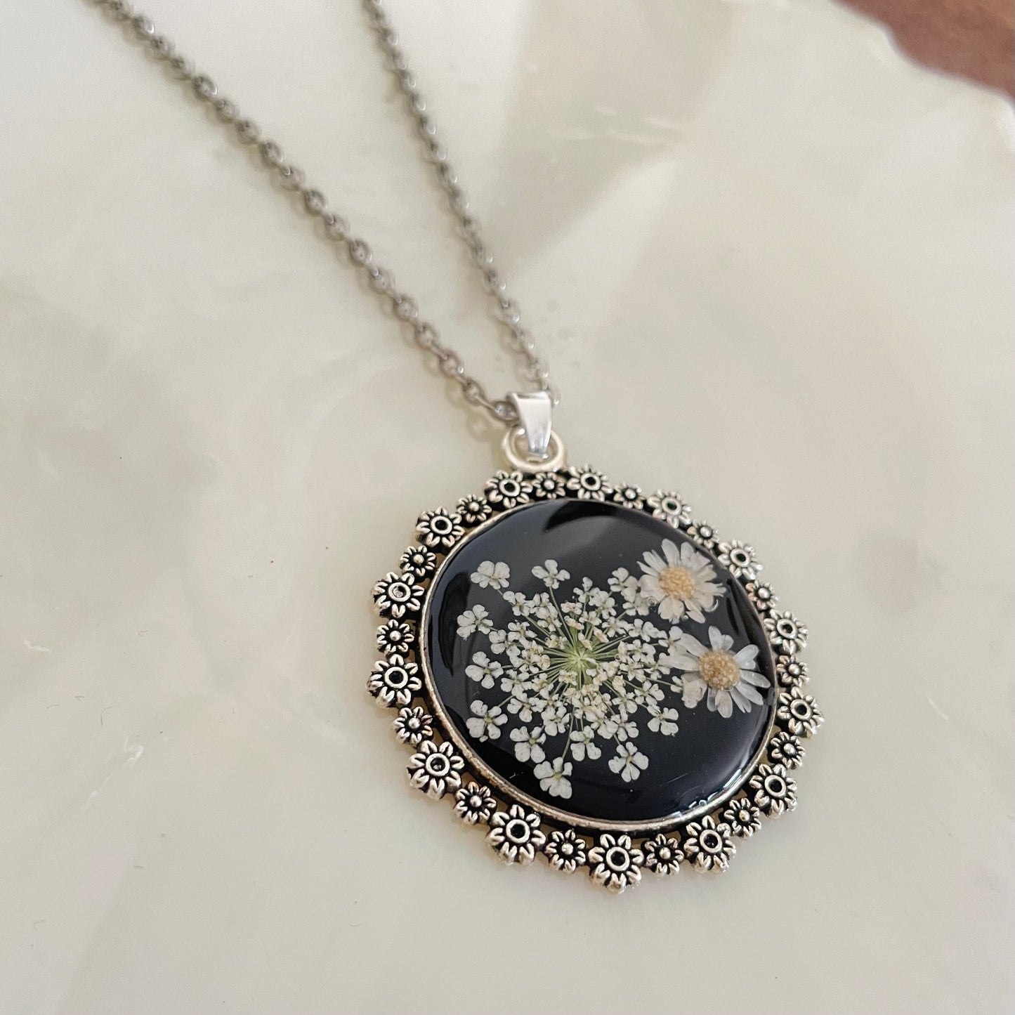 Victoria Real Flower Pendant