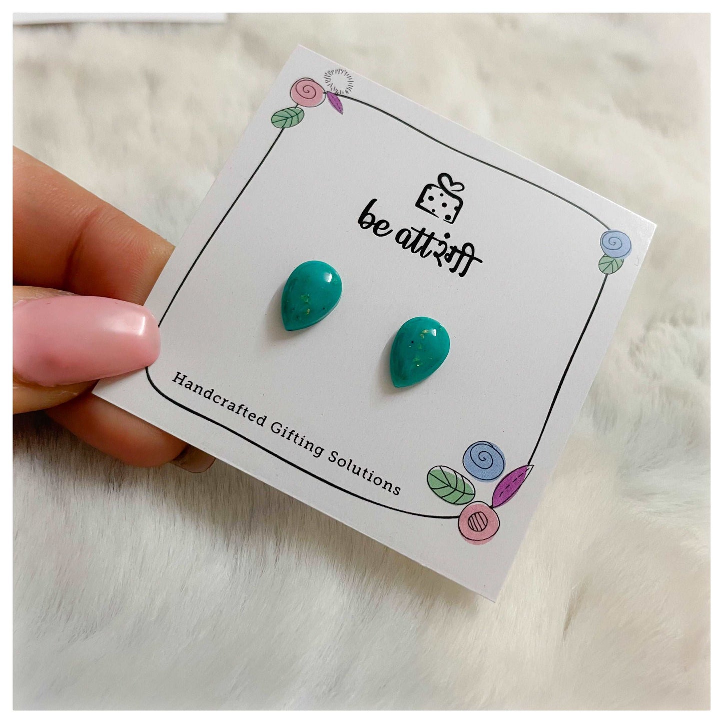 5 Pair Resin Stud Earrings Combo - beattrangi