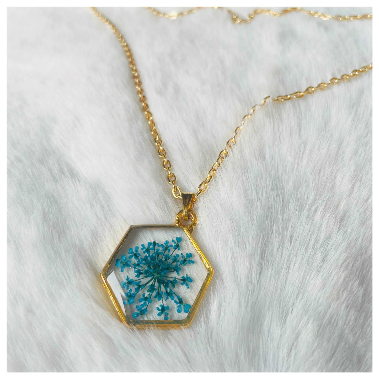 Blue Hexa Flower Pendant - beattrangi