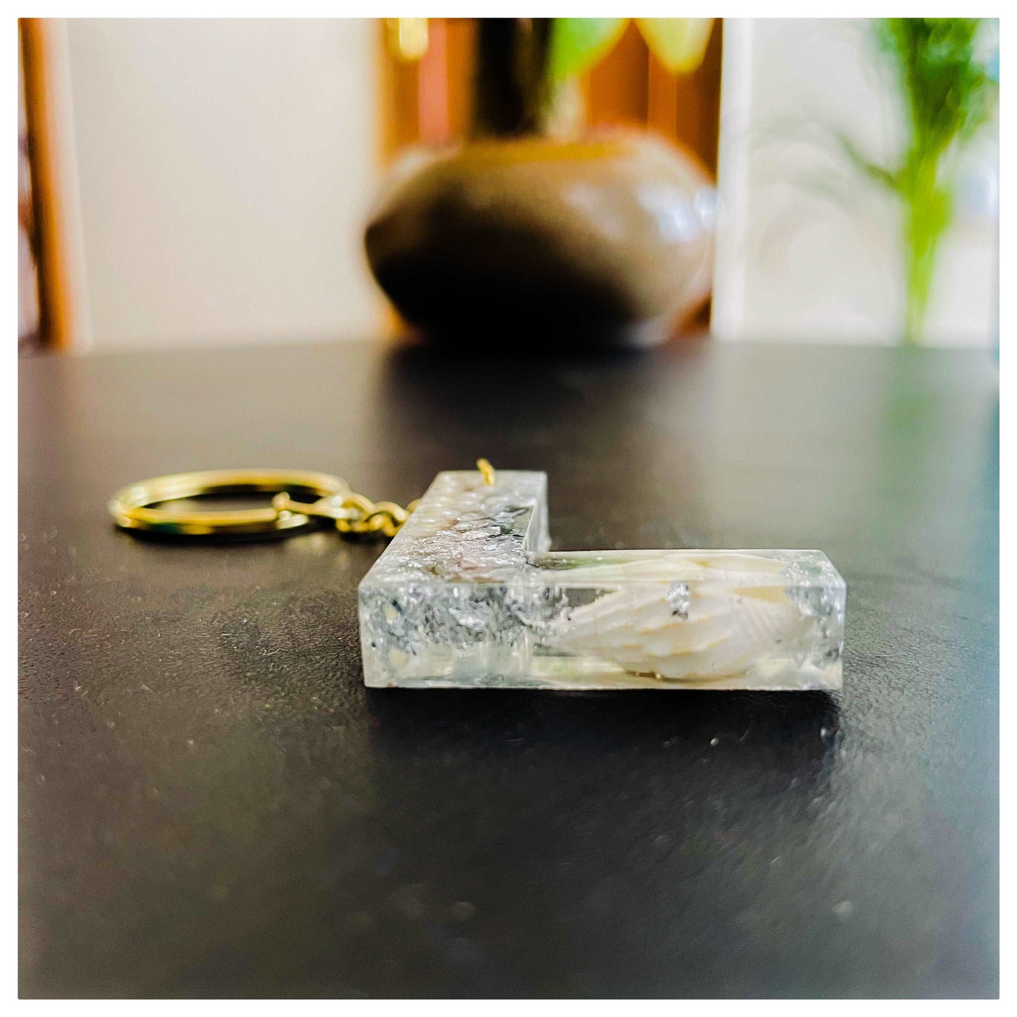 L letter keychain - beattrangi