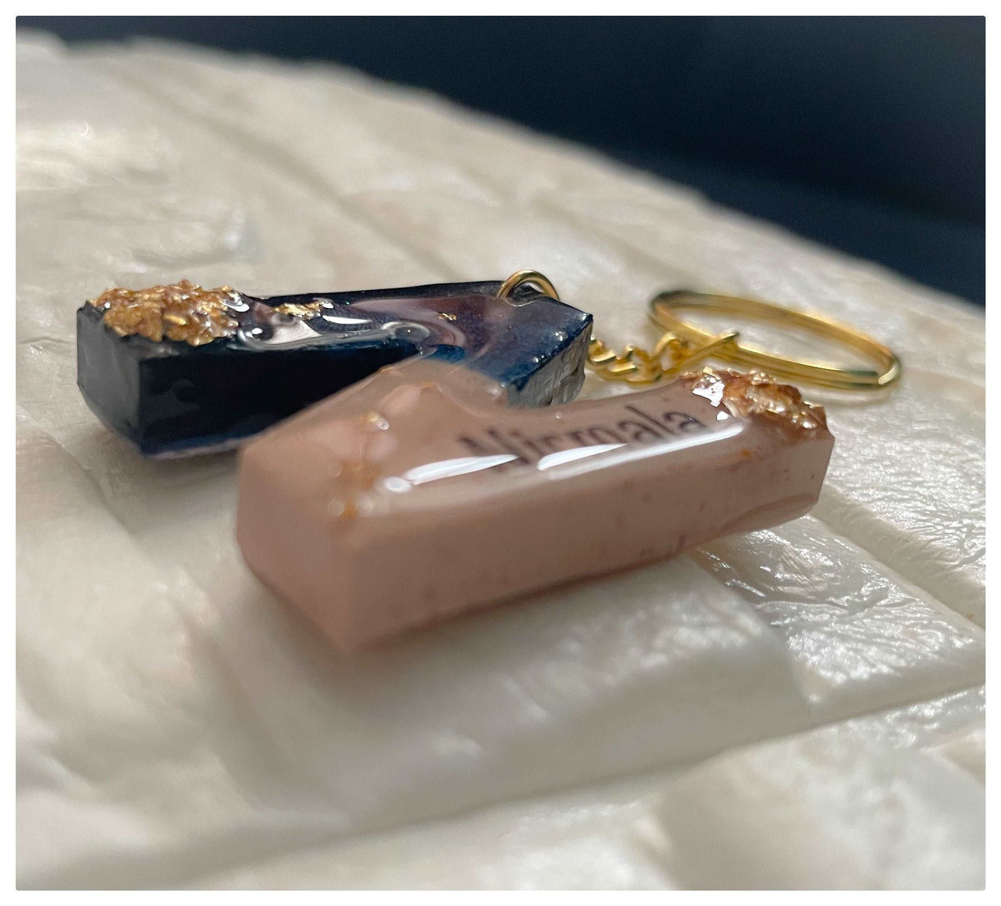 N letter keychain with name - beattrangi