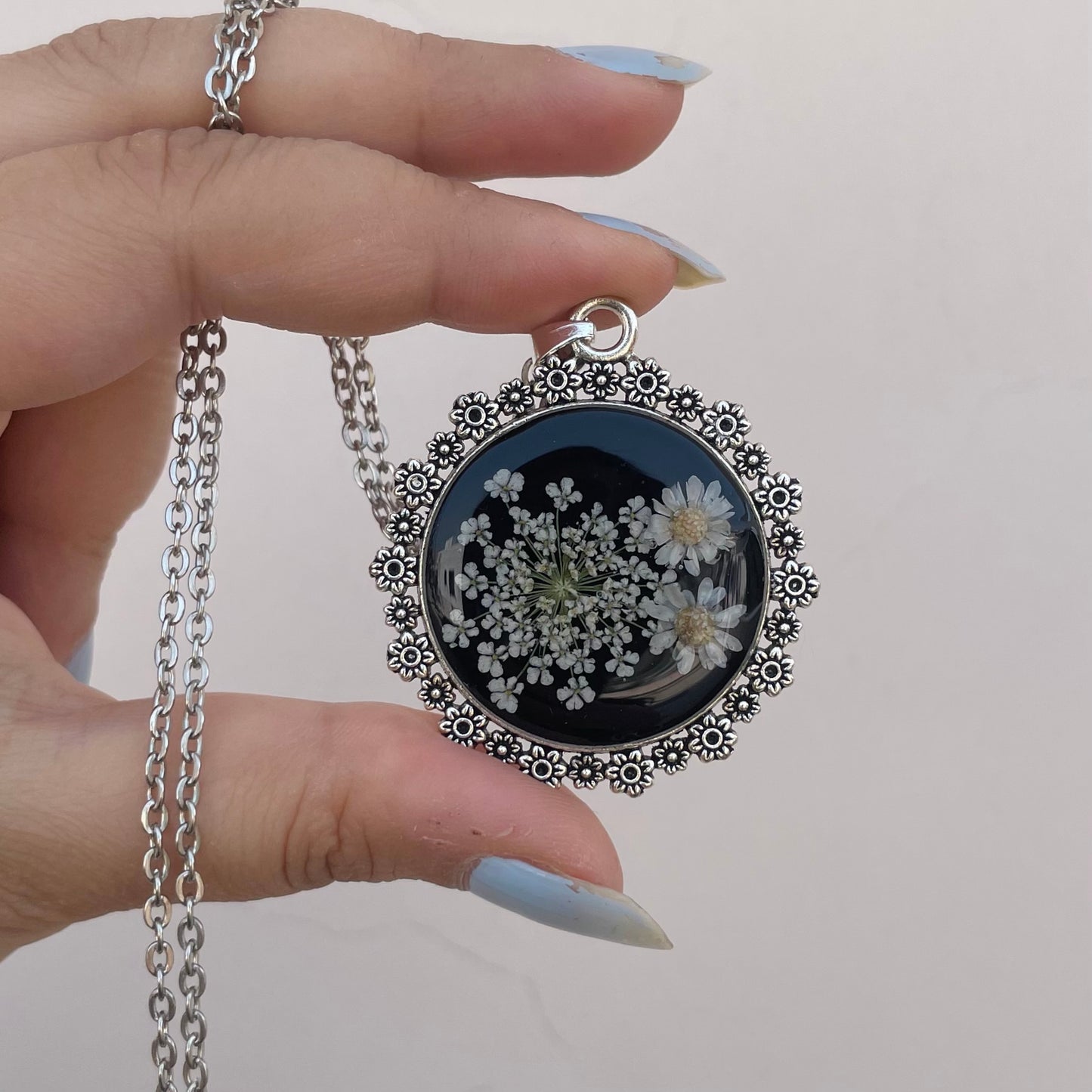 Victoria Real Flower Pendant
