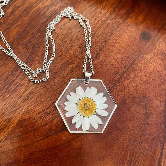 White Daisy Hexa Pendant – Real Flower Necklace for Her
