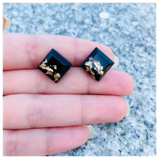 Classic Black Resin Earrings - beattrangi