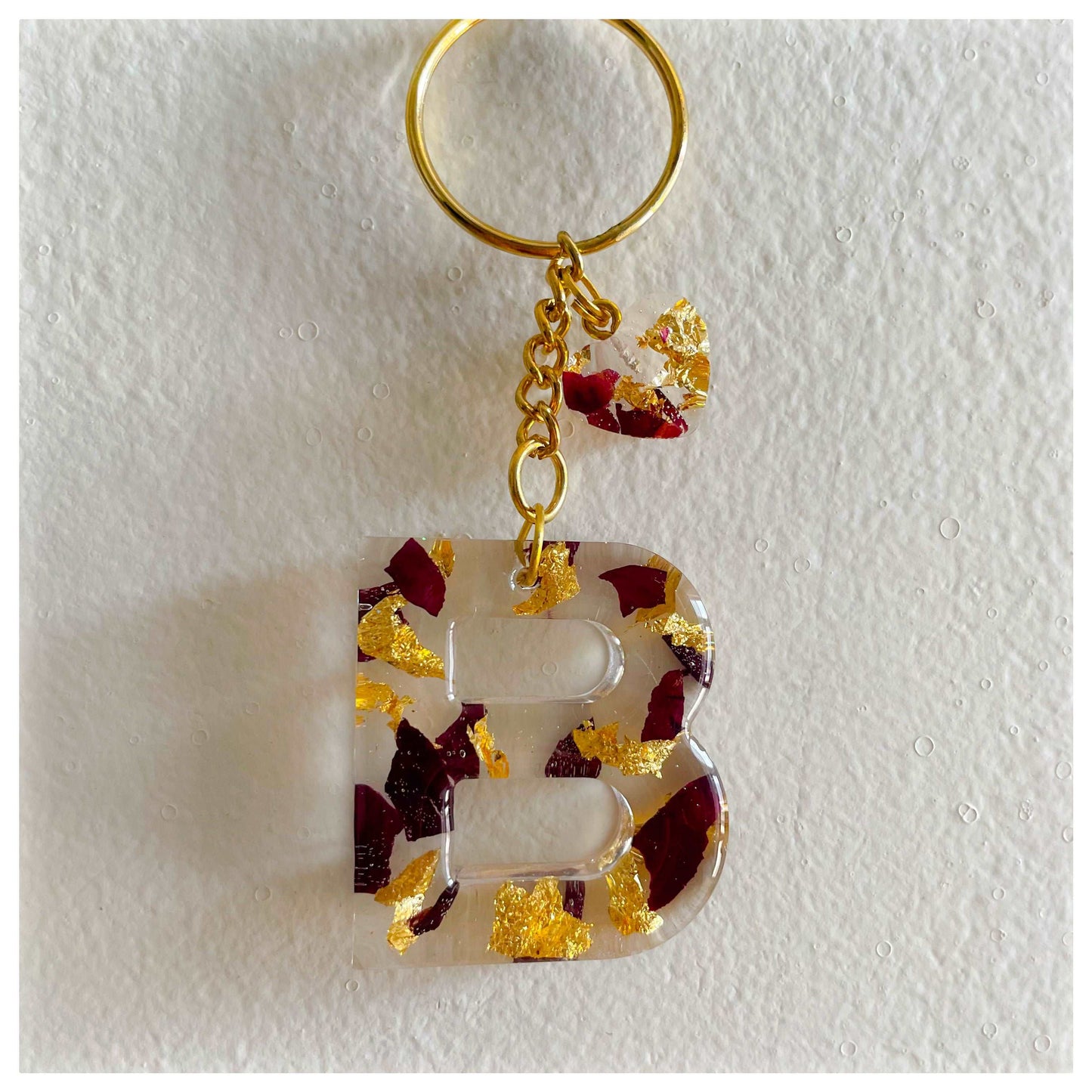 B letter keychain with heart - beattrangi