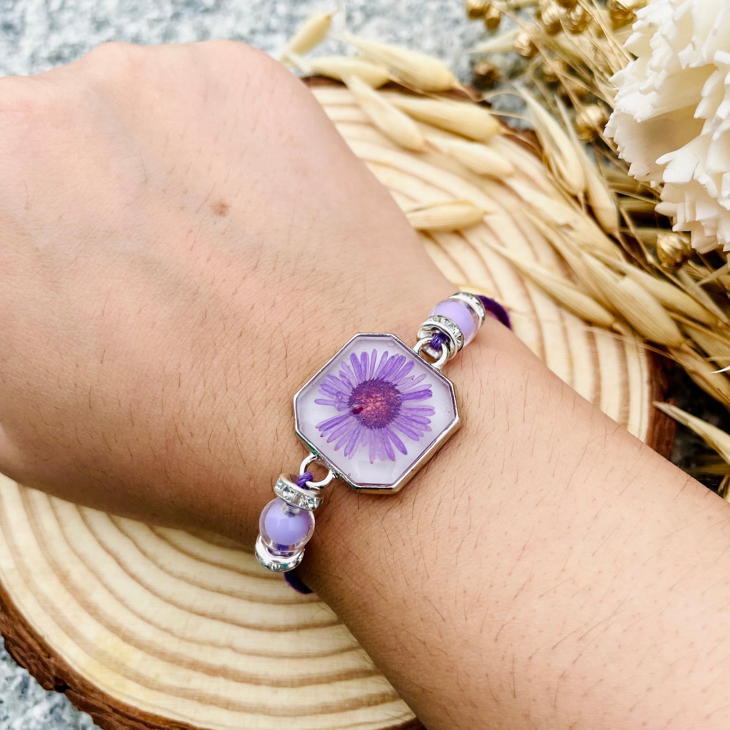 Lavender Real Flower Bhai Rakhi